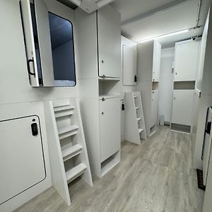 Camera economica con letto king size